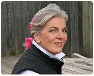 Lorna Kelly, author, auctioneer, speaker